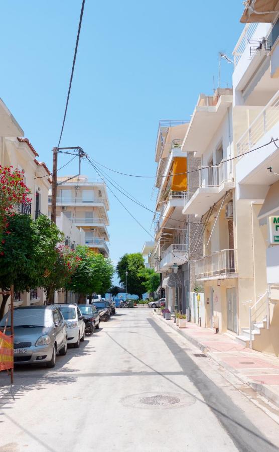 Ferienwohnung Whitehouse Loutraki Exterior foto